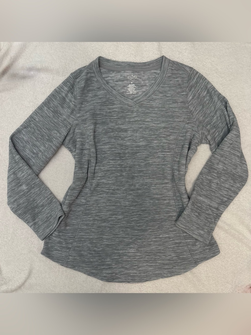 St John’s Bay Active Women's Gray V-Neck Long Sleeve Top